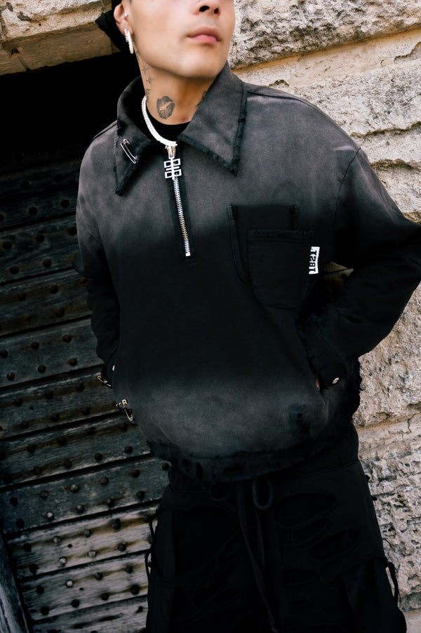 QUARTER ZIP