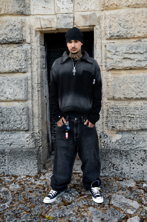 QUARTER ZIP